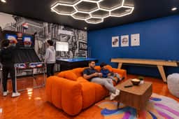 6BR Retreat: Themed Rooms, Dome, Hot Tub | S20 - Image 3