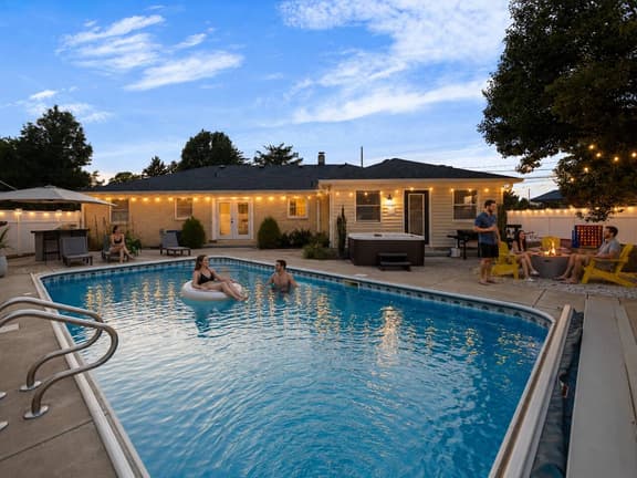 Greenwood Gem | Pool, Hot Tub, Arcade | S10 - Image 1
